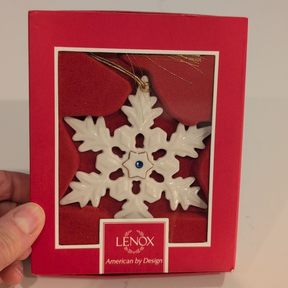 Lenox Gemmed Porcelain Snowflake Christmas Collectible Ornament Made in USA